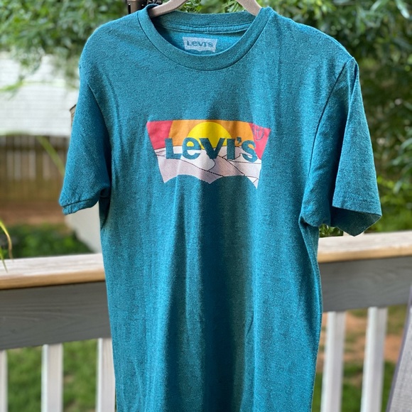 Levi’s Teal Sunset Graphic Logo T-shirt - Picture 1 of 3